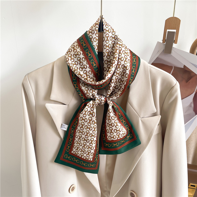 2026 Women's Silk Feel Printed - Face Scarf Mask 评论和价格